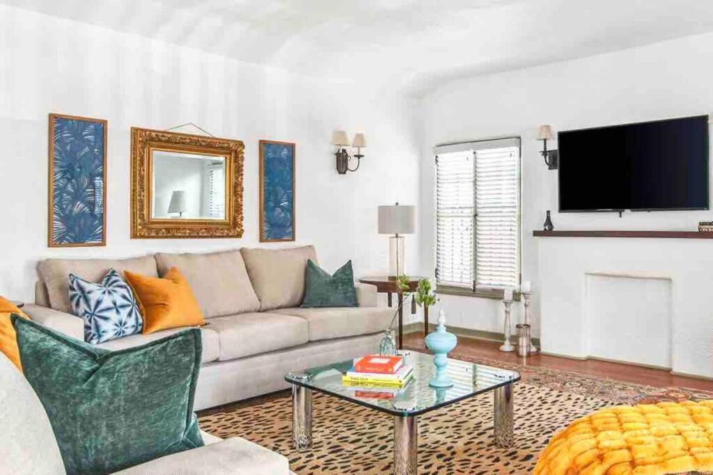 The Spanish Hideaway 로스앤젤레스 외부 사진